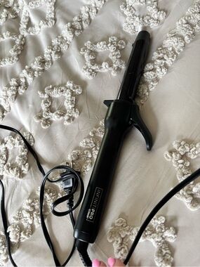 Conair Infiniti Pro curling iron like new